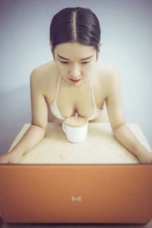 在线女同免费观看网站_1080天堂在线